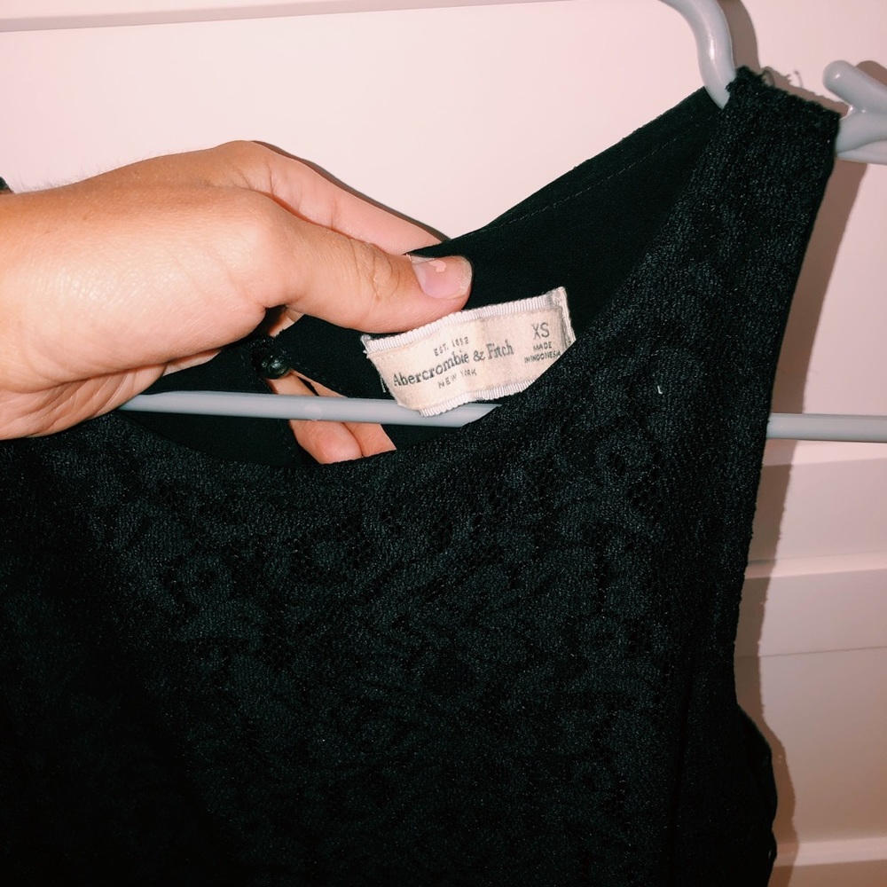 Abercrombie and Fitch Black lace tank top! 🖤
